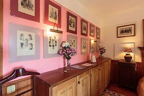 Shepinetree - Capela House