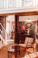 Shepinetree - Capela House