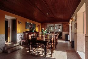 Shepinetree - Capela House