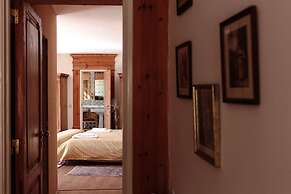 Shepinetree - Capela House