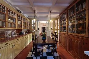 Shepinetree - Capela House