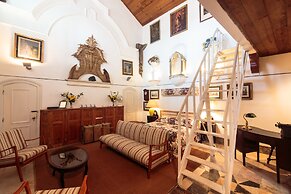 Shepinetree - Capela House