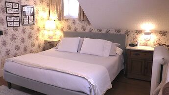 Old Iron Inn Bed and Breakfast