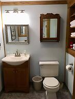 Old Iron Inn Bed and Breakfast