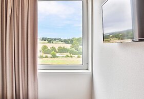 B&B HOTEL LES HERBIERS