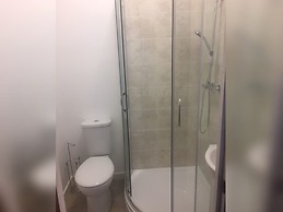 Town House @ Richmond St