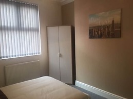 Town House @ Richmond St