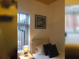 Town House @ Balliol St