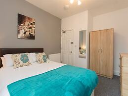 Town House @ Minshull New Road