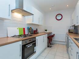 Town House @ Minshull New Road