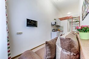 Semeiniy Ochag on Kurlandskaya