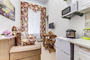 Semeiniy Ochag on Kurlandskaya