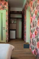 Guest house  HOLA