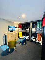 The People - Les 2 Alpes - Hostel