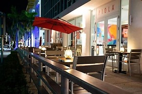 Hotel Continental Miami Beach, Tapestry Collection by Hilton