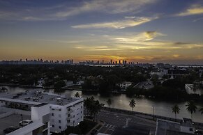 Hampton Inn Miami Beach - Mid Beach, FL