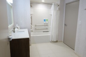 Home2 Suites by Hilton Raleigh Durham Airport RTP