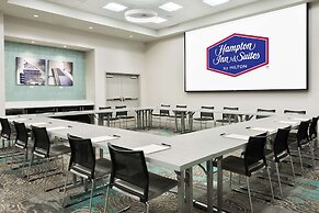 Hampton Inn & Suites Atlanta Buckhead Place