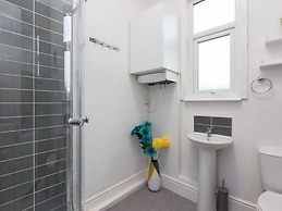 Townhouse @166 Ruskin Rd