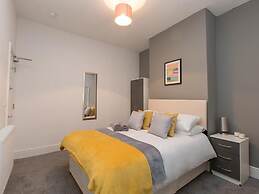 Townhouse @166 Ruskin Rd