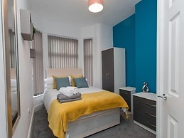 Townhouse @166 Ruskin Rd