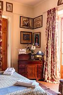 Shepinetree - Pinheira House