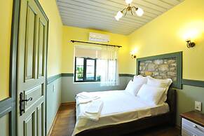 Petrino Gokceada Hotel & Kitchen