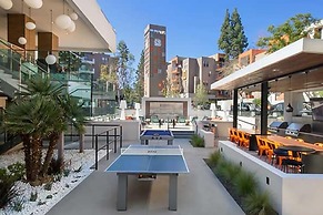 Studio City Universal Apartments