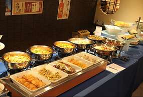 Nikoh Capsule Hotel Refre - Hostel - Caters to Men