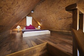 Monkey Lala Apartments