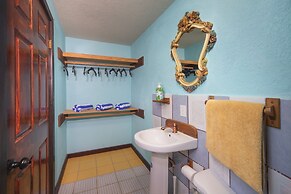 Monkey Lala Apartments