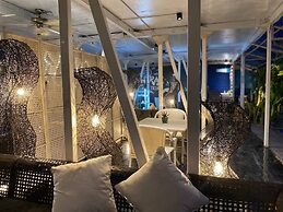 Apsaras Tribe - Siargao