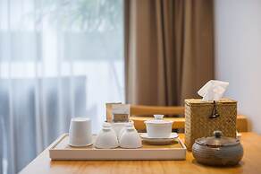 Taihu Baopu LingXia Inn