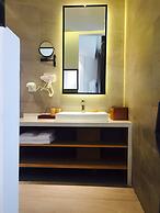 Taihu Baopu LingXia Inn