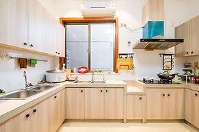 Taihu Baopu LingXia Inn