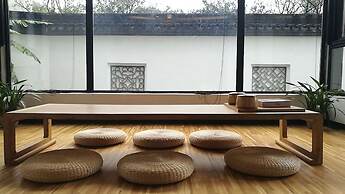 Taihu Baopu LingXia Inn
