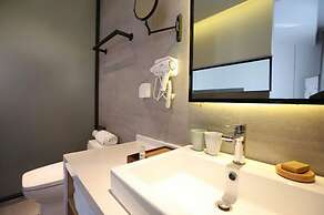 Taihu Baopu LingXia Inn