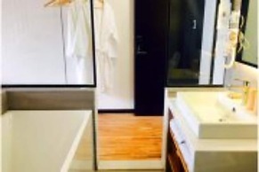 Taihu Baopu LingXia Inn