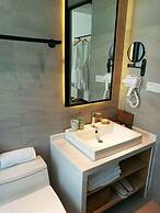 Taihu Baopu LingXia Inn