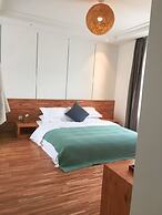 Taihu Baopu LingXia Inn