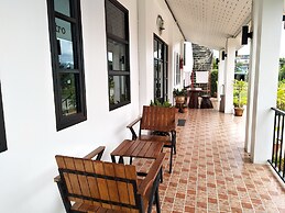 The Lighthouse Resort At Chanthaburi