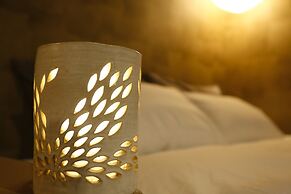 Hosta Gojo-Karasuma Ei