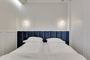 Luxury Apartments - Okrzei Residence