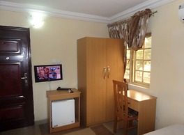 Avery Hotel