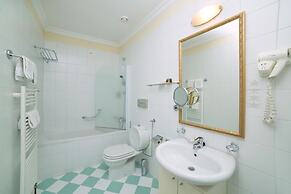 Hotel Continental ex Gardenija