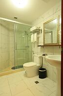 YOYO International Apartment