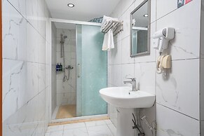 YOYO International Apartment