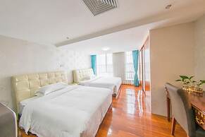 YOYO International Apartment