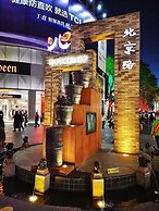 YOYO International Apartment