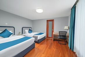 YOYO International Apartment